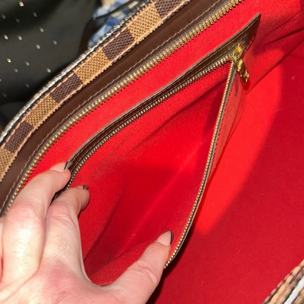 Host Appreciation 🐞 Louis Vuitton Chelsea shoulder bag - Picture 8 of 15